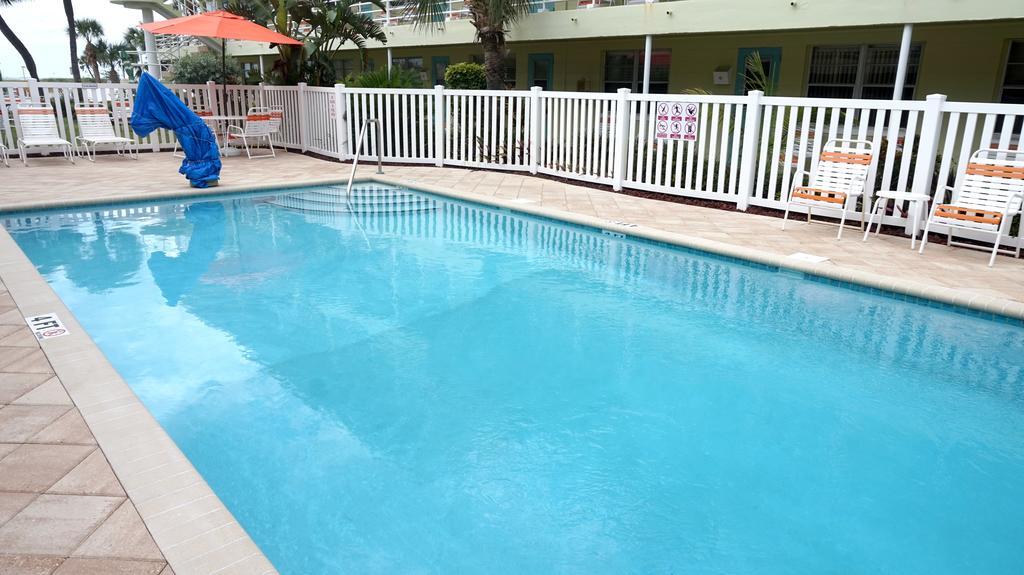 Hotel Tropic Terrace Of Treasure Island St. Pete Beach Exterior foto
